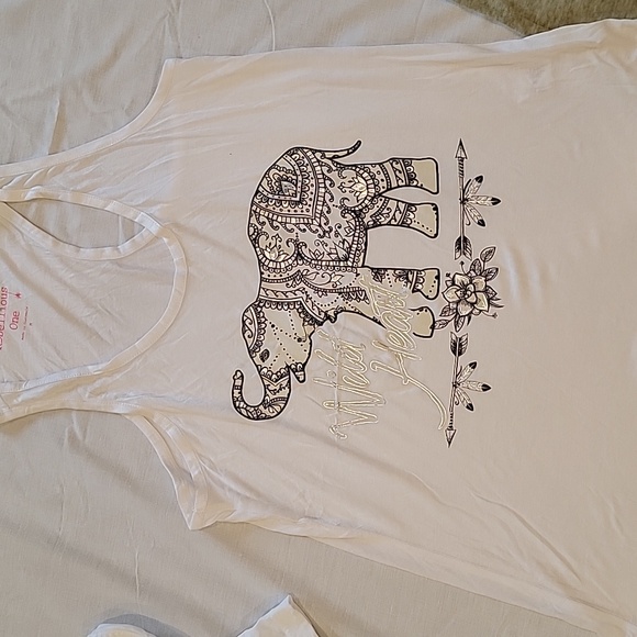 Bundle Rebellious One Tshirts Tank Tops Casual Collection Size Medium - Picture 4 of 9